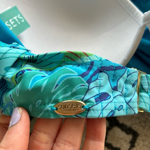 NWT Sunset California Swim Top, 40D/42C - Picture 10 of 10